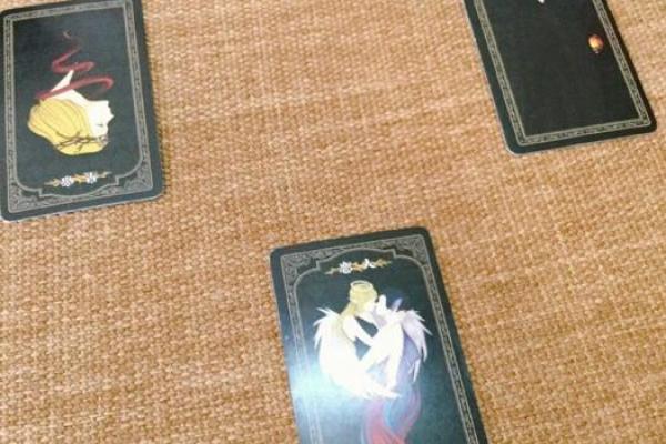 塔罗测试：和伴侣吵架，用什么方式可以和好？