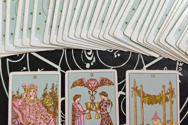 塔罗测试：感情中，你和TA之间还剩多少缘分？