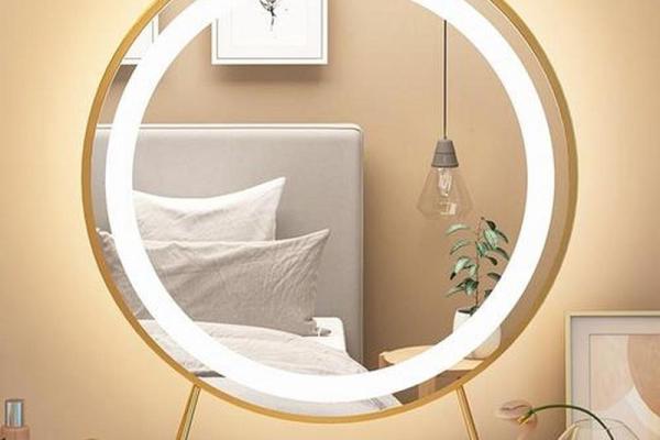 风水镜子对着床怎么化解有什么方法