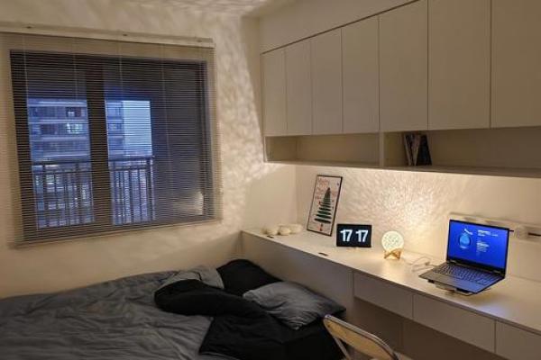 衣柜风水_床头两边不用床头柜