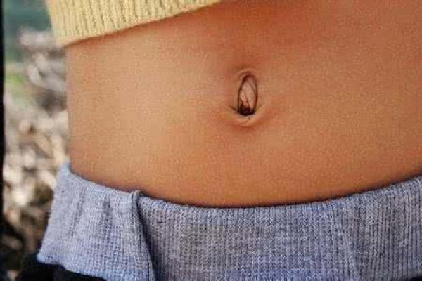 肚脐算命,哪种肚脐眼是富贵相 肚脐算命,哪种肚脐眼是富贵相