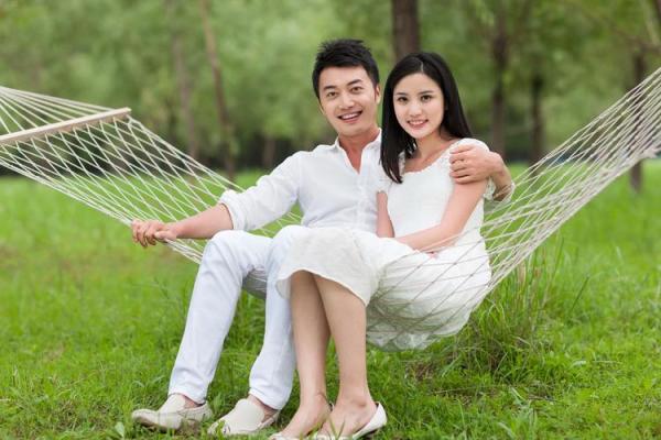 男女八字合不合  婚姻大事须结合感情状态