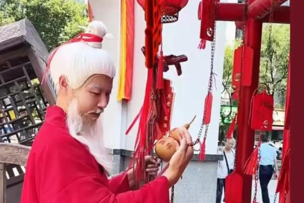 月老千里送姻缘的生肖 月老千里姻缘一线牵什么意思？