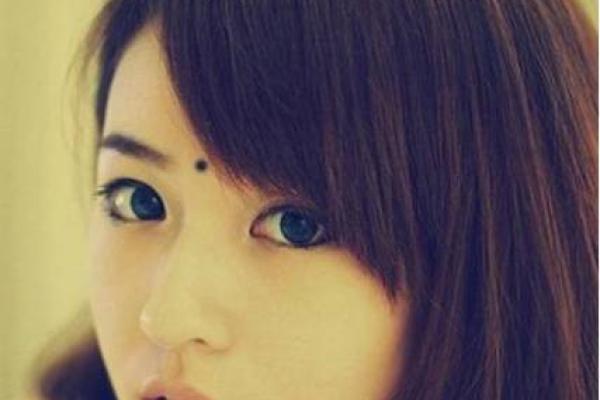 男人印堂有观音痣的人 有观音痣男人富贵尽显