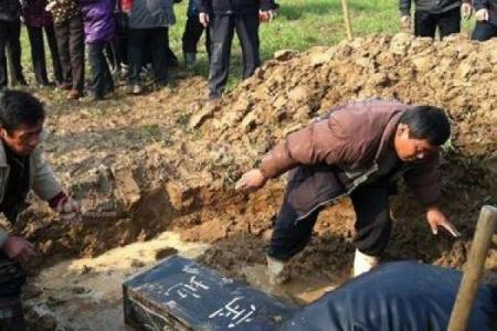 风水参加迁坟的人要注意什么问题避免出错