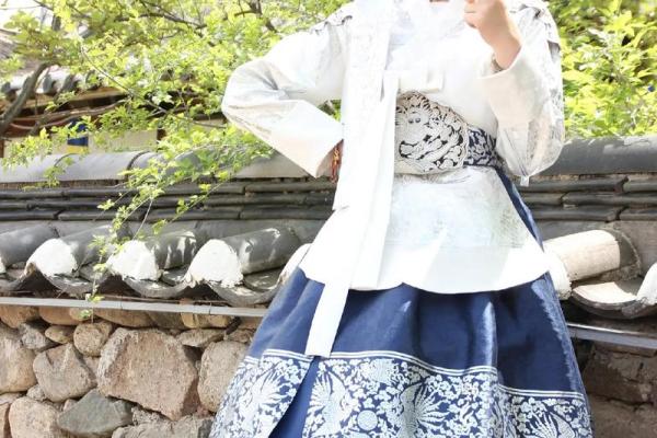 用衣服算命