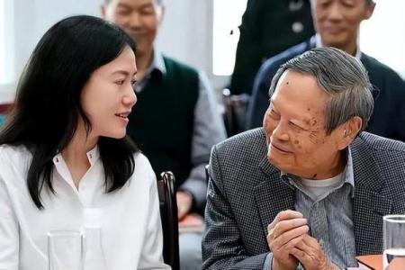 翁帆的八字