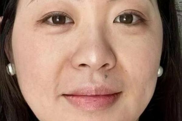 女八字纹