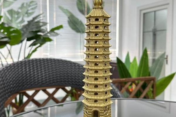 房子前面有塔风水