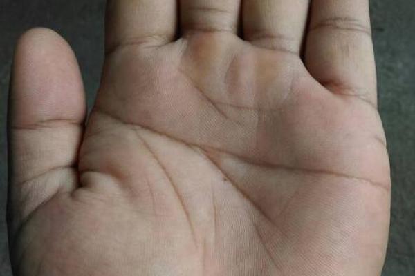 算命先生说命硬的男人