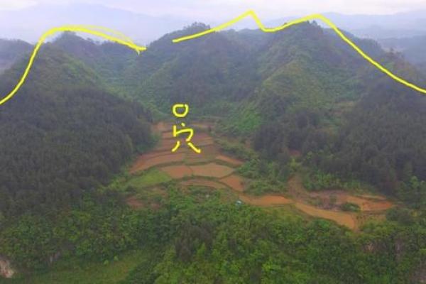 怎样看坟墓风水宝地