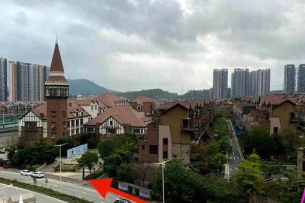 西侧是高楼风水