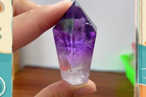 彩色水晶的风水寓意