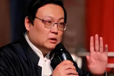 浅谈名嘴梁宏达之生辰八字