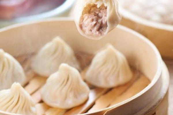 算命说有机会吃到小笼馒头