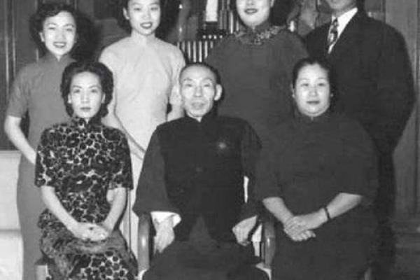 杜月笙八字,杜月笙八字弱不受生吗