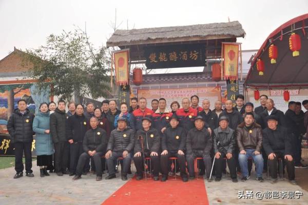 费氏的宗祠对联和字辈排行-姓名学-华易网姓名 费氏的宗祠对联和字辈排行-姓名学-华易网姓名